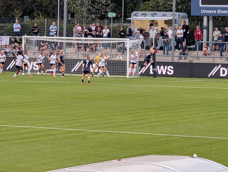 001 SGE Frauen WEC Sieger