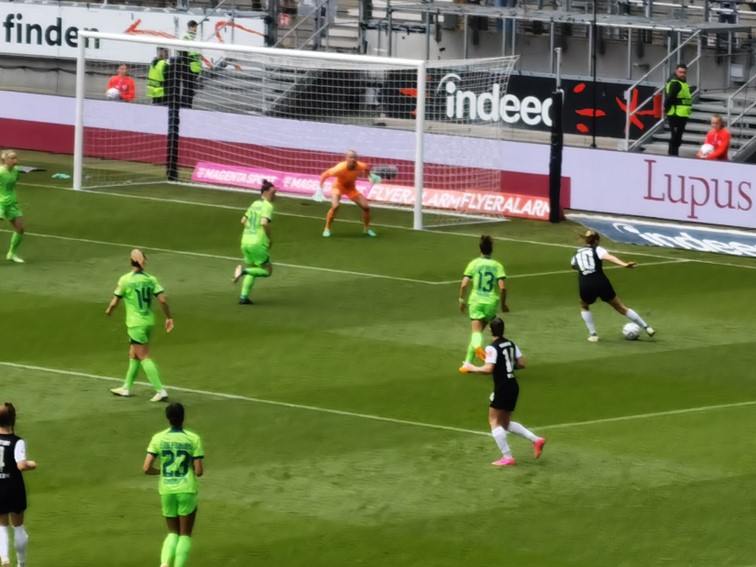 001 Eintracht Frankfurt Frauen