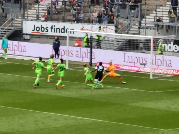 001 Eintracht Frankfurt  Frauen