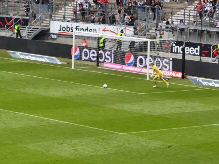 001 Eintracht Frankfurt Frauen