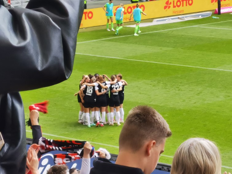 001 Eintracht Frankfurt  Frauen