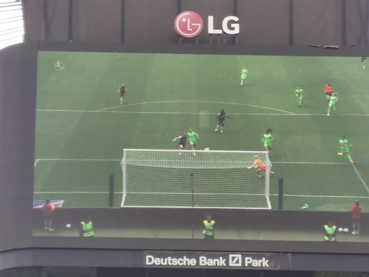 001 Eintracht Frankfurt  Frauen