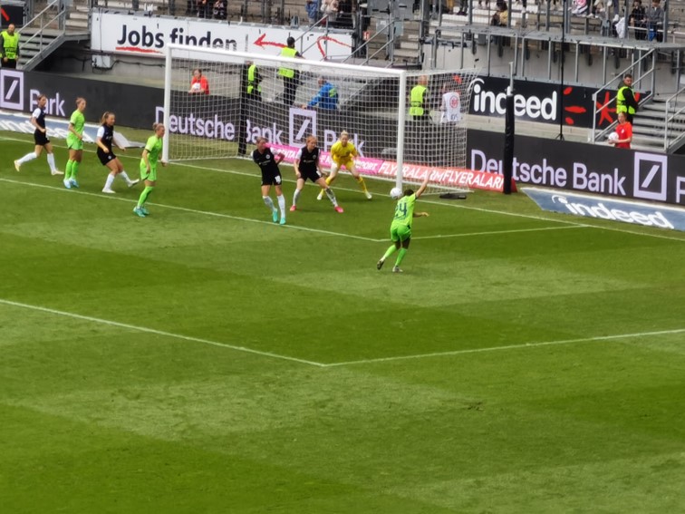 001 Eintracht Frankfurt Frauen