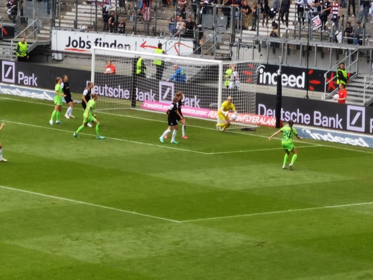 001 Eintracht Frankfurt Frauen