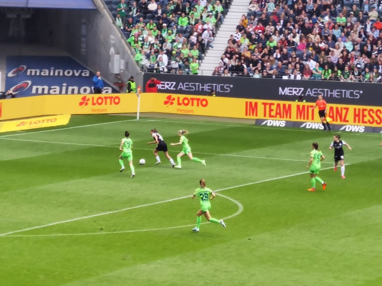 001 Eintracht Frankfurt Frauen