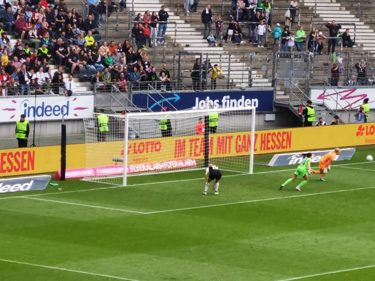 001 Eintracht Frankfurt Frauen