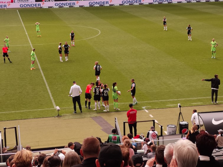 001 Eintracht Frankfurt Frauen