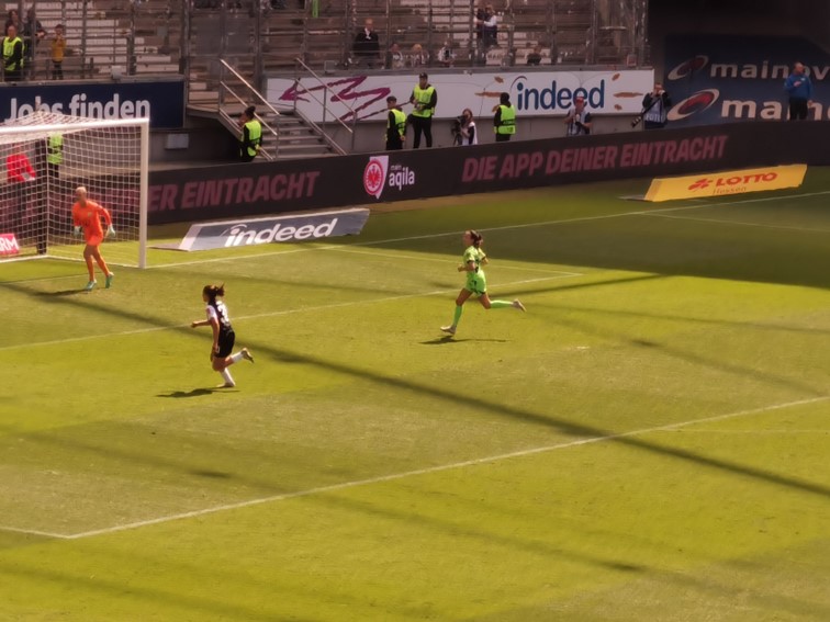 001 Eintracht Frankfurt Frauen