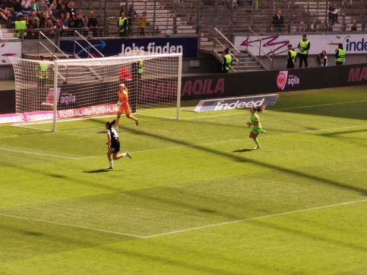 001 Eintracht Frankfurt Frauen