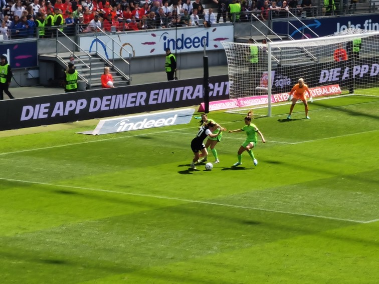 001 Eintracht Frankfurt Frauen