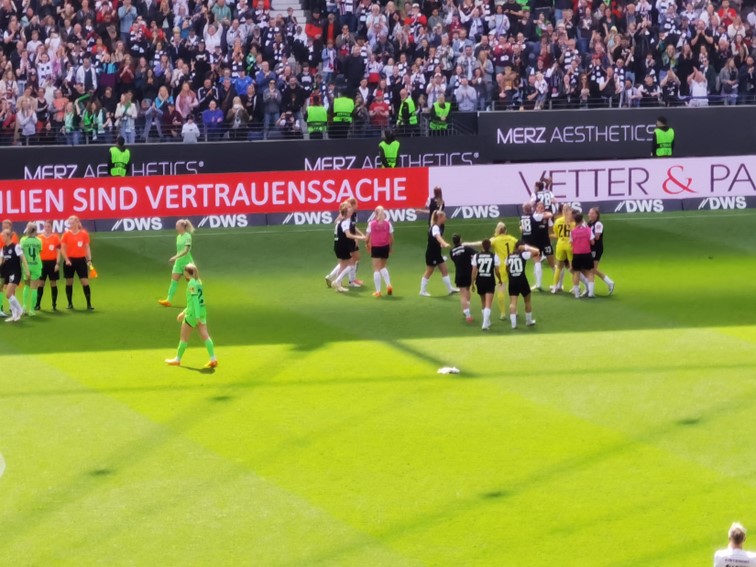 001 Eintracht Frankfurt Frauen