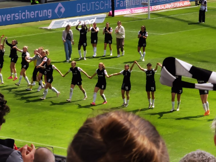 001 Eintracht Frankfurt Frauen
