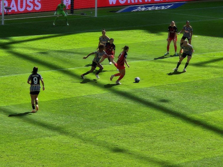 001 Eintracht Frankfurt WCL Sieger