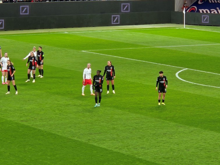 002 Eintracht Frankfurt WCL Sieger