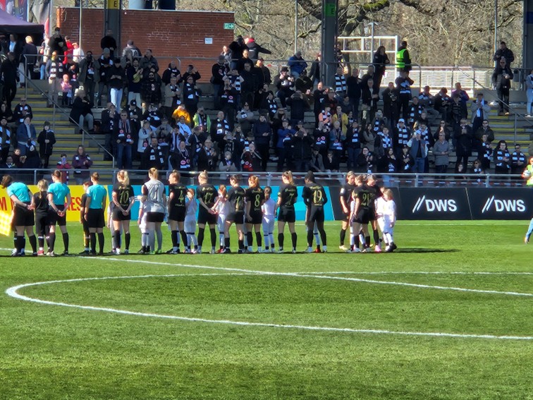 02 SGE Frauen FBL