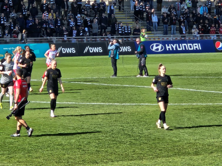 02 SGE Frauen FBL