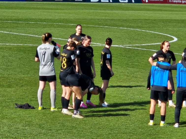 02 SGE Frauen FBL
