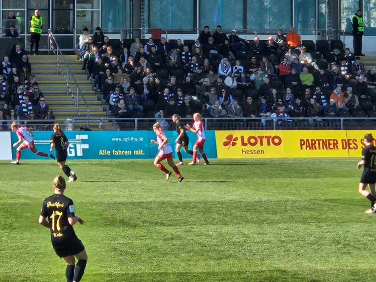 02 SGE Frauen FBL