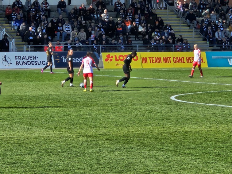 02 SGE Frauen FBL