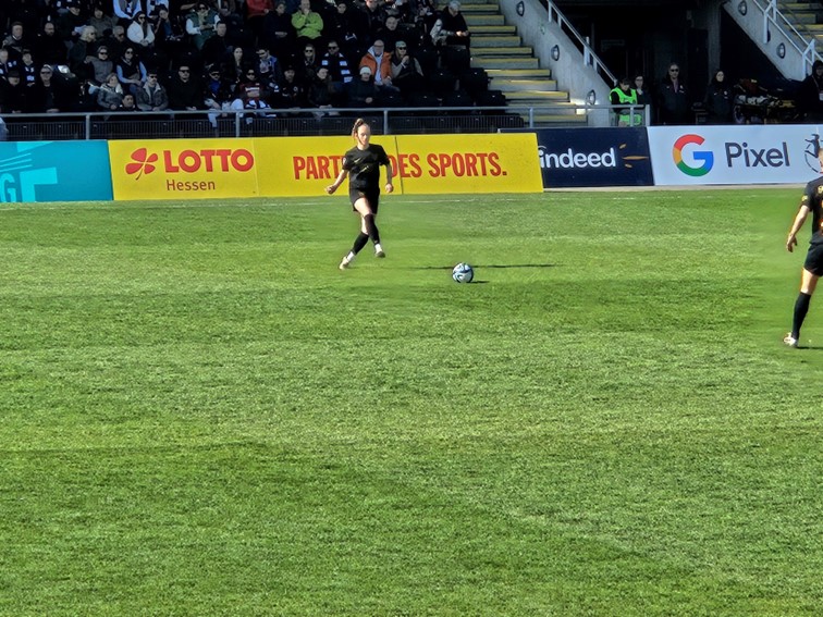 02 SGE Frauen FBL