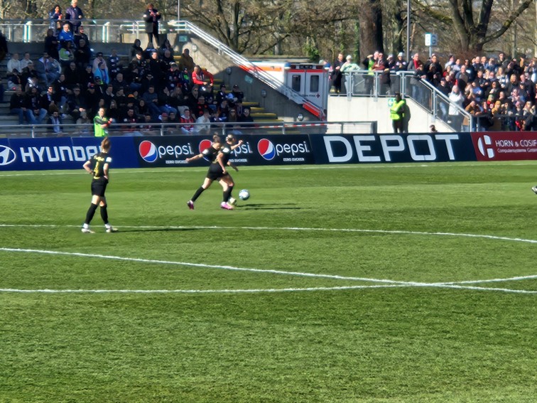 02 SGE Frauen FBL