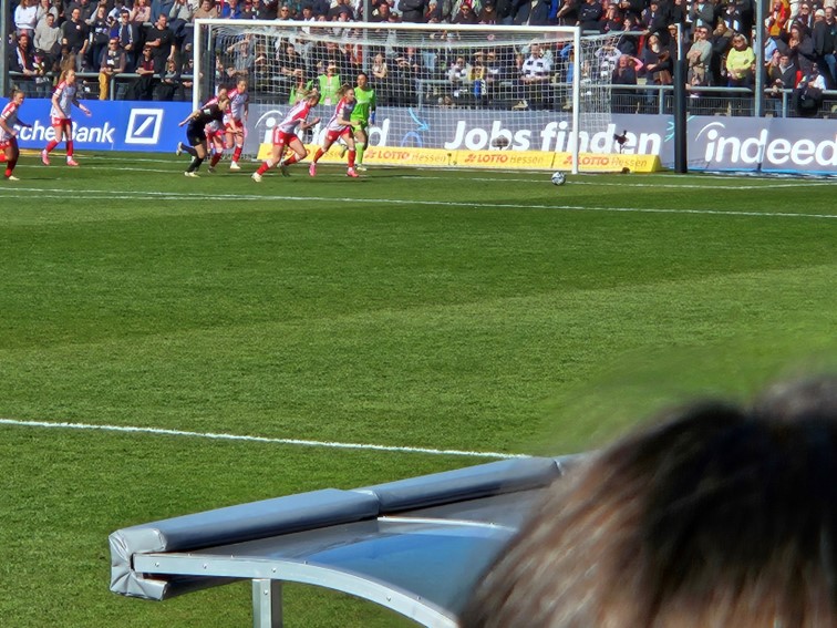 02 SGE Frauen FBL
