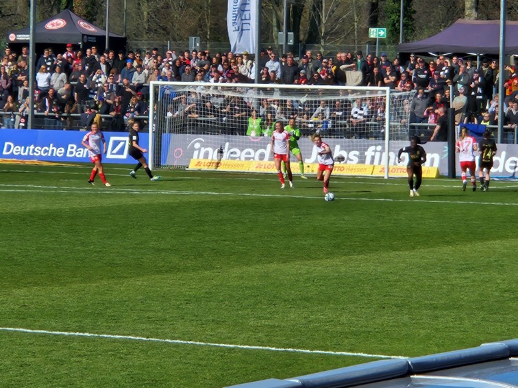 02 SGE Frauen FBL