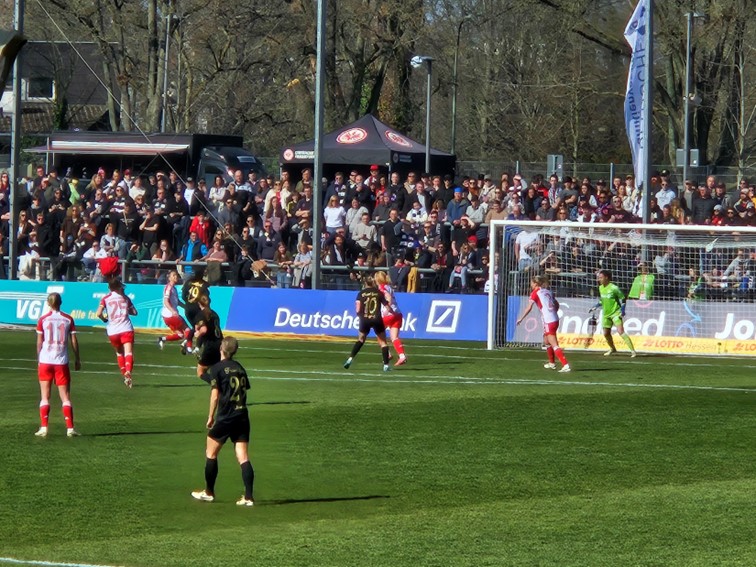 02 SGE Frauen FBL
