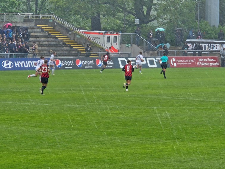 002 SGE Frauen FBL