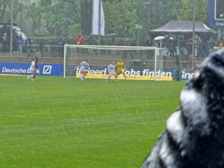 002 SGE Frauen FBL