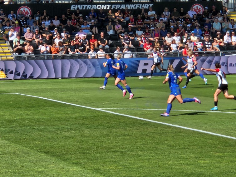 002 SGE Frauen Deutscher Meister