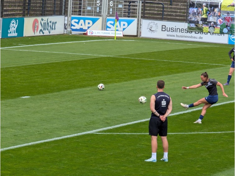 001 1.FFC Turbine Potsdam Deutscher Meister Frauen