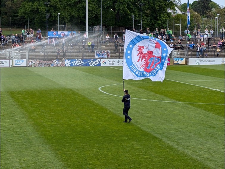 001 1.FFC Turbine Potsdam Deutscher Meister Frauen