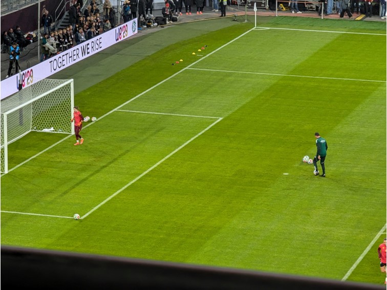 001 Deutschland Frauen Weltmeister und Europameister