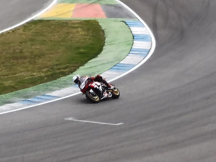 001 Zeittraining 1000 KM Motorrad Langstreckenrennen Hockenheimring
