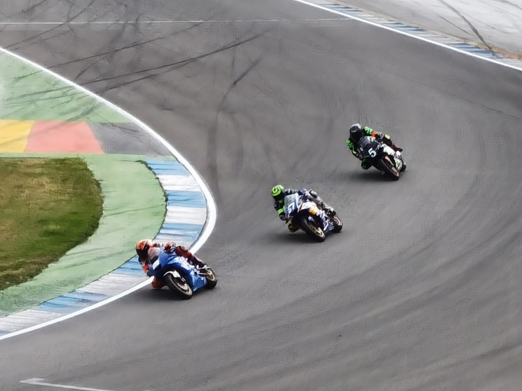 001 Zeittraining 1000 KM Motorrad Langstreckenrennen Hockenheimring