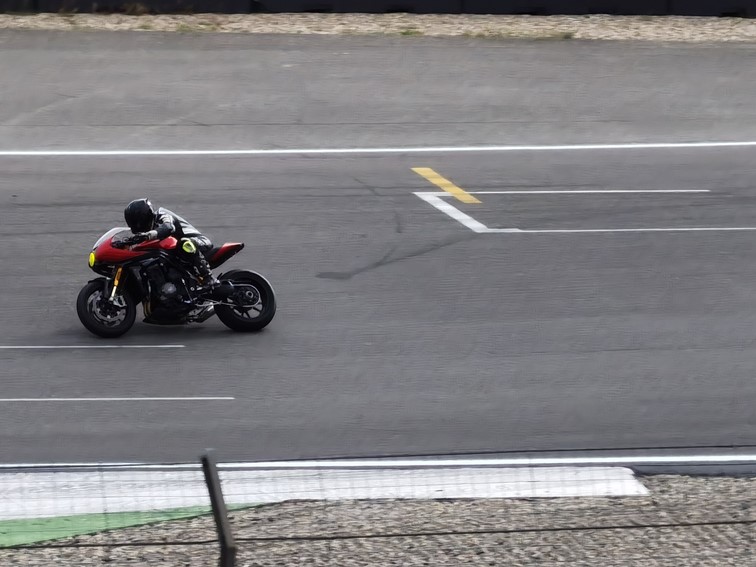 001 Zeittraining 1000 KM Motorrad Langstreckenrennen Hockenheimring