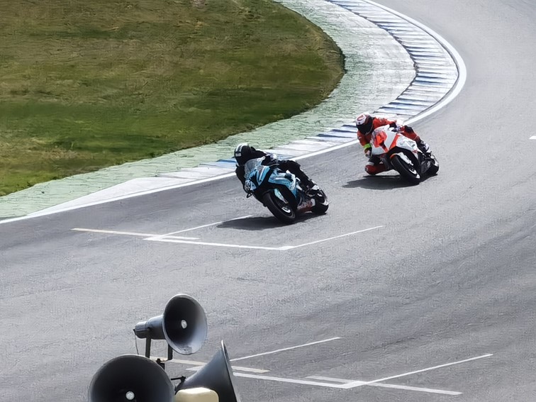001 Zeittraining 1000 KM Motorrad Langstreckenrennen Hockenheimring