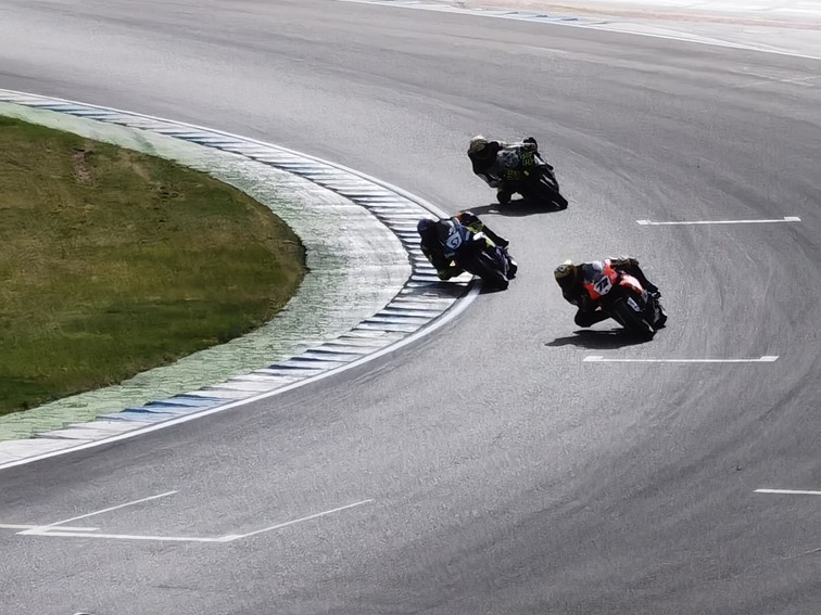 001 Zeittraining 1000 KM Motorrad Langstreckenrennen Hockenheimring