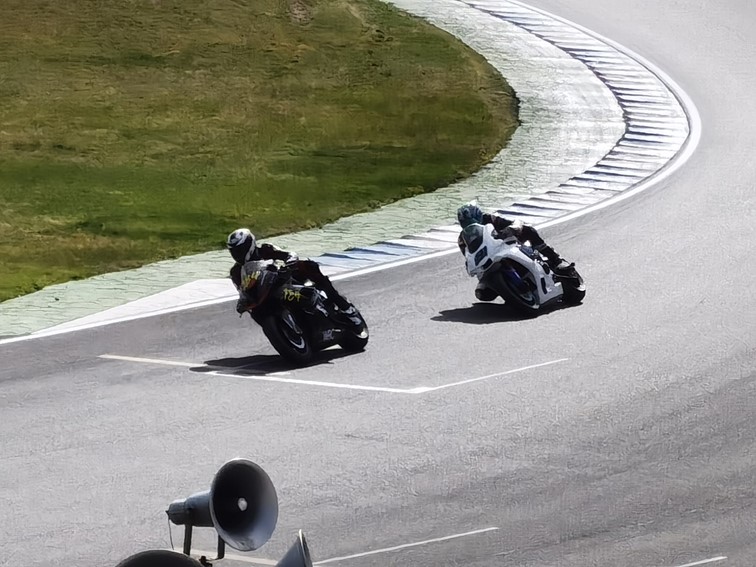 001 Zeittraining 1000 KM Motorrad Langstreckenrennen Hockenheimring