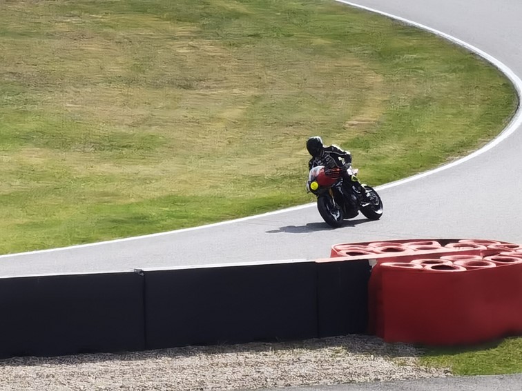001 Zeittraining 1000 KM Motorrad Langstreckenrennen Hockenheimring