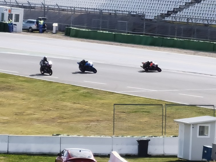 001   Zeittraining   1000 KM   Motorrad Langstreckenrennen   Hockenheimring