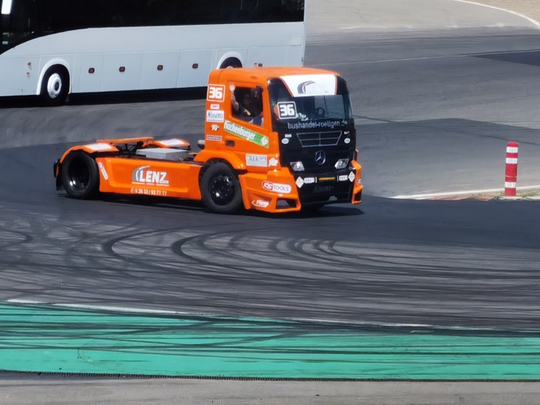 0847 Nurburgring Korso