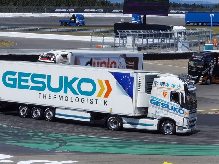 0847 Nurburgring Korso