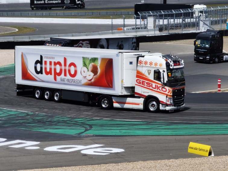 0847 Nurburgring Korso