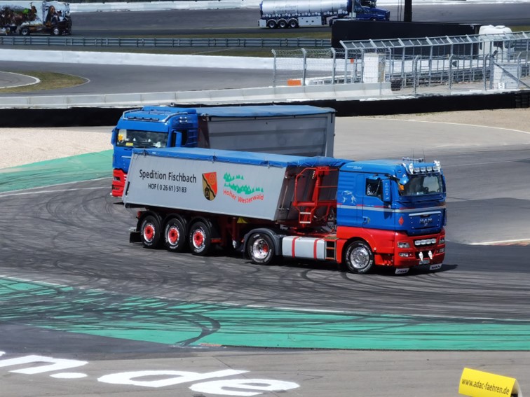 0847 Nurburgring Korso