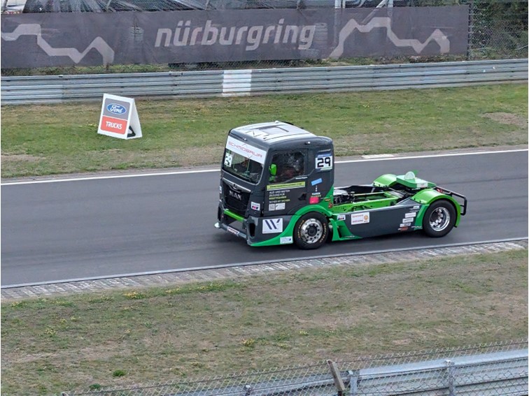 001 Truck Grand Prix Warm up
