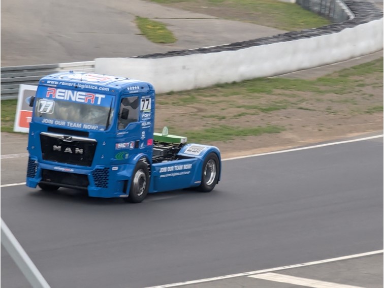 001 Truck Grand Prix Warm up