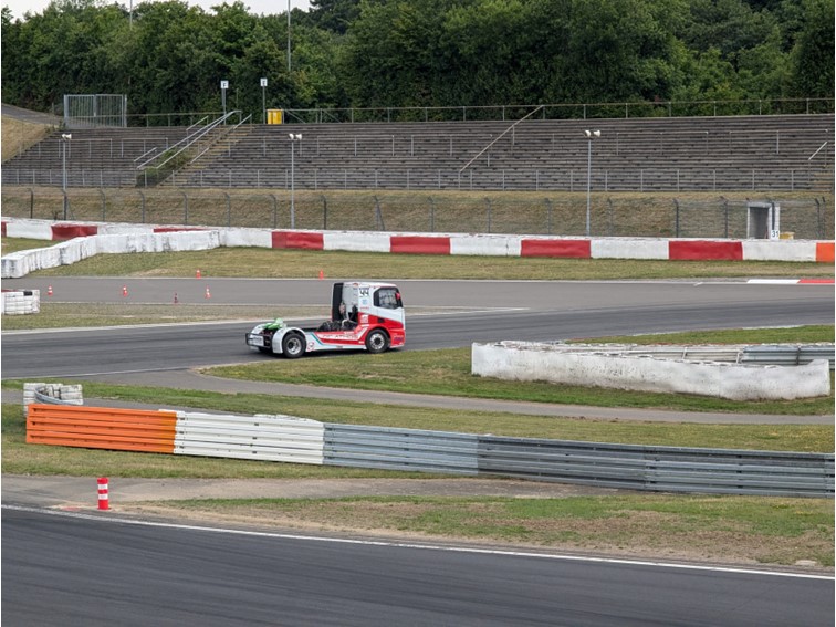 001 Truck Grand Prix Warm up
