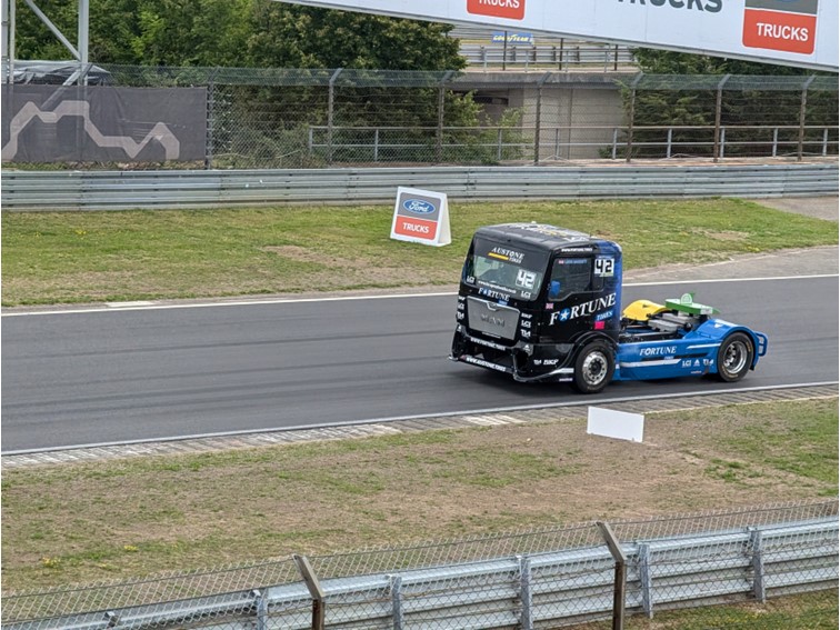 001 Truck Grand Prix Warm up